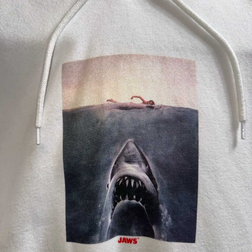 H&M Jaws Graphic White Hoodie - Picture 3 of 4